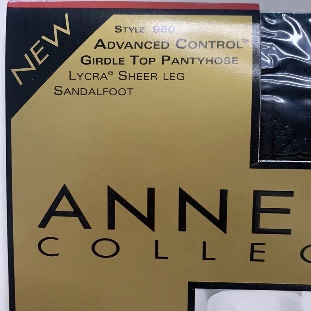NWT Anne Klein Style 980 advanced control girdle top pantyhose true black new